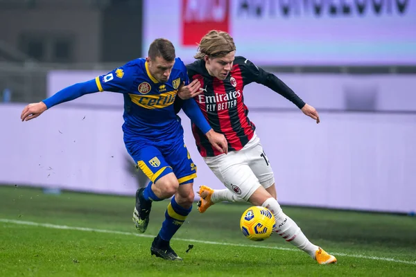 Jens Petter Hauge Milan Simone Iacopini Parma Calcio Durante Milan — Foto Stock