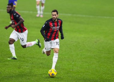 AC Milan 'dan Hakan Calhanoğlu, 13 Aralık 2020' de San Siro, İtalya 'da oynanan AC Milan-Parma Calcio futbol karşılaşmasında FCI / Fabrizio Carabelli / LM