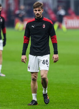 AC Milan takımından Matteo Gabbia, 13 Aralık 2020 'de AC Milan ile Parma Calcio arasında oynanan San Siro Stadyumu, İtalya - Fotoğraf: FCI / Fabrizio Carabelli / LM
