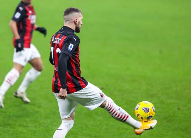 AC Milan 'dan Ante Rebiç, 13 Aralık 2020' de İtalya 'nın San Siro Stadyumu' nda AC Milan ile Parma Calcio arasında oynanan 2020 / 21 futbol karşılaşmasında - Fotoğraf: FCI / Fabrizio Carabelli / LM