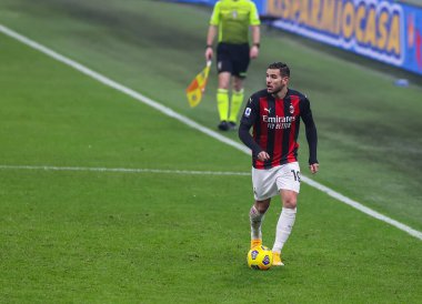 AC Milan 'dan Theo Hernandez, AC Milan ile Parma Calcio arasında 13 Aralık 2020 tarihinde oynanan San Siro Stadyumu - Fotoğraf: FCI / Fabrizio Carabelli / LM