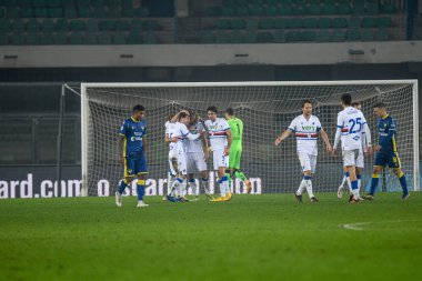 Valerio Verre (Sampdoria), Hellas Verona-UC Sampdoria - İtalya Serie A maçı sırasında takım arkadaşlarıyla gol attıktan sonra 16 Aralık 2020 - Fotoğraf: LM / Ettore Griffoni