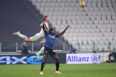 4 Matthijs De Ligt (JUVENTUS FC) vs Duvan Zapata (Atalanta) Juventus FC - Atalanta Bergamasca Calcio - İtalyan futbol takımı Serie A maçı Torino, İtalya, 16 Aralık 2020 - Fotoğraf: LM / Claudio Benedetto