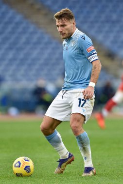 ROME, ITALY - 6 Ocak 2021 'de İtalya / İtalya / LiveMedia' da SS Lazio ile ACF Fiorentina arasında oynanan Serie A futbol maçı sırasında SS Lazio 'nun Ciro Immobile' i