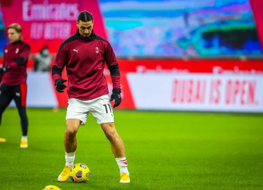 AC Milan 'dan Zlatan Ibrahimoviç, İtalya' nın Milano kentinde oynanan Coppa Italia karşılaşmasında ısınıyor. - Fotoğraf: LM / Fabrizio Carabelli