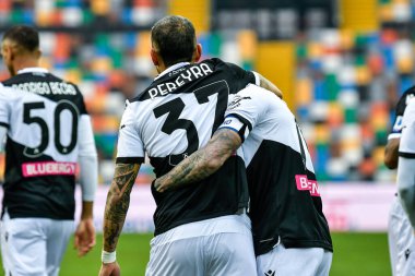 Roberto Pereyra (Udinese Calcio), Udinese Calcio-Atalanta BC - İtalya 'nın Udine kentinde 20 Ocak 2021' de oynanan Serie A maçında 1-0 'lık gol attıktan sonra kutluyor.