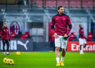 AC Milan 'dan Zlatan Ibrahimoviç, İtalya' nın Milano kentinde oynanan Coppa Italia karşılaşmasında ısınıyor. - Fotoğraf: LM / Fabrizio Carabelli