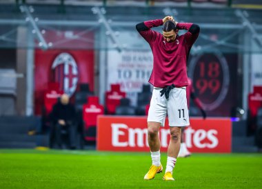 AC Milan 'dan Zlatan Ibrahimoviç, İtalya' nın Milano kentinde oynanan Coppa Italia karşılaşmasında ısınıyor. - Fotoğraf: LM / Fabrizio Carabelli