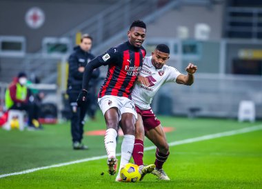 AC Milan 'dan Bremer Gleison (Torino FC) Rafael Leao ile Torino FC - İtalyan Coppa Italia maçı, 12 Ocak 2021 - Fotoğraf: LM / Fabrizio Carabelli