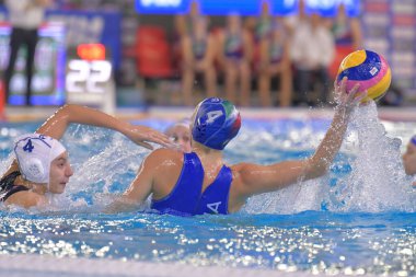 4 AVEGNO Silvia (İtalya) - 4 BOULOUKBACHI Camelia (Fransa) - Kadınlar # 39; Waterpolo Olimpiyat Turnuvası 2021 - Fransa - İtalya - İtalya Trieste 'de Olimpiyat Oyunları, 19 Ocak 2021 - Fotoğraf: LM / Marco Todaro