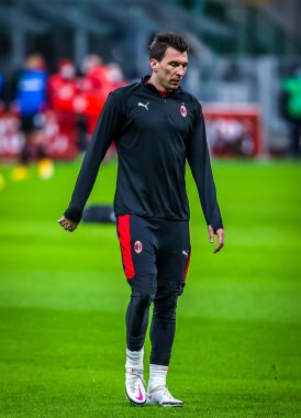 AC Milan 'dan Mario Mandzukiç, AC Milan ve Atalanta BC - İtalya' nın Milano kentinde oynanan Serie A maçı sırasında ısındı.