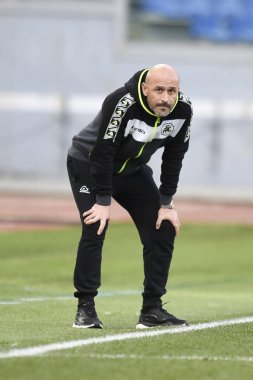 ROME, ITALY - 23 Ocak: Spezia teknik direktörü Vincenzo Italiano, İtalya Serisi sırasında AS Roma ile Spezia arasında 23 Ocak 2021 'de Roma' da oynanan Stadio Olimpico 'da oynanan futbol karşılaşmasında jest yapıyor.