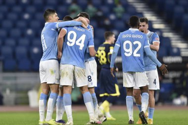 ROME, ITALY - 21 Ocak: SS Lazio takımından Vedat Muriqi, SS Lazio ile Parma arasında 21 Ocak 2021 'de Roma' da oynanan Stadio Olimpico 'da oynanan 8' inci TIM Kupası maçında gol attıktan sonra takım arkadaşlarıyla kutlama yapıyor.