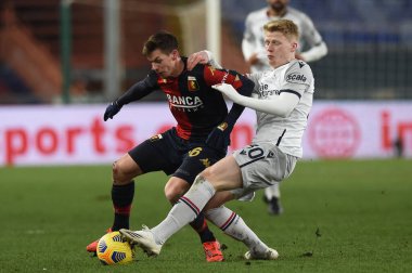 Miha Zajc (Ceneviz), Jerdy Schouten (Bologna) Cenova-Bologna FC maçında - İtalyan Serie A maçı Cenova, İtalya 'da, 09 Ocak 2021 - Fotoğraf: LM / Danilo Vigo