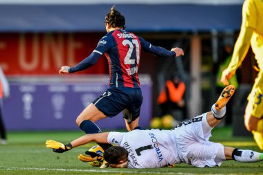 Marco Silvestri (Hellas Verona FC) ve Roberto Soriano (Bologna FC - Hellas Verona - İtalyan futbolcu Serie A maçı, Bologna, İtalya, 16 Ocak 2021 - Fotoğraf: LM / Alessio Marini