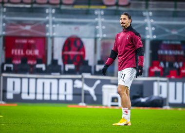 AC Milan 'dan Zlatan Ibrahimoviç, İtalya' nın Milano kentinde oynanan Coppa Italia karşılaşmasında ısınıyor. - Fotoğraf: LM / Fabrizio Carabelli