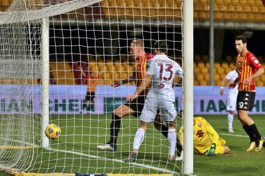 Benevento - Torino, Ciro Vigorito Stadyumu 22 Ocak 2021 tarihinde Benevento İtalya / LiveMedia 'da oynanan Serie A futbol karşılaşmasında Ricardo Rodriguez (Torino FC)