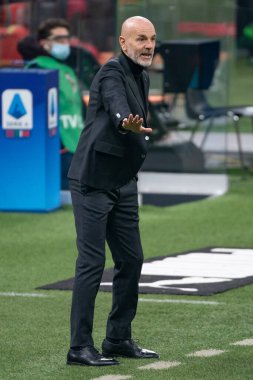 AC Milan-Torino FC maçında AC Milan Stefano Pioli 'nin baş antrenörü - İtalyan futbolcu Serie A karşılaşması, İtalya, 09 Ocak 2021 - Fotoğraf: LM / Luca Rossini