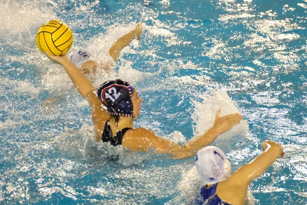 Alejandra Aznar Diez Mataro Tijdens Waterpolo Euroleague Women Match Kinef — Stockfoto