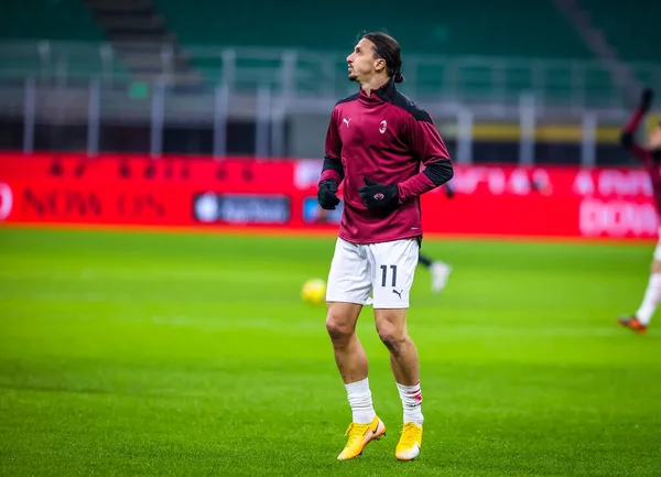 Zlatan Ibrahimovic Milan Scalda Durante Partita Milano Torino Coppa Italia — Foto Stock