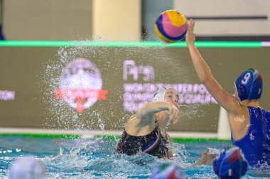 2 MILLOT Estelle (Fransa) - Kadınlar & 39; 'un Waterpolo Olimpiyat Turnuvası sırasında GIUSTINI Sofia (İtalya) - Fransa-İtalya - Trieste Olimpiyat Oyunları, İtalya, 19 Ocak 2021 - Fotoğraf: LM / Marco Todaro