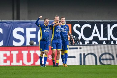 Antonin Barak (Hellas Verona), Hellas Verona-SSC Napoli maçında takım arkadaşlarıyla yaptığı 2-1 'lik golü kutluyor - İtalyan Serie A maçı Verona, İtalya, 24 Ocak 2021 - Fotoğraf: LM / Ettore Griffoni