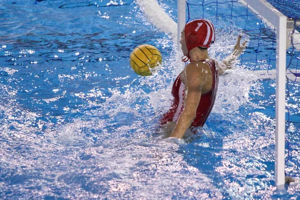 Chrysoula Diamantopoulou Olympiacos Piraeus Během Waterpolo Euroleague Ženy Zápas Olympiakos — Stock fotografie