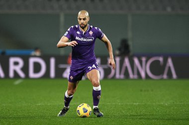 ACF Fiorentina takımından Sofyan Amrabat, İtalya 'nın Floransa kentindeki Artemio Franchi stadyumunda oynanan ACF Fiorentina-FC Internazionale maçı sırasında görev başında.