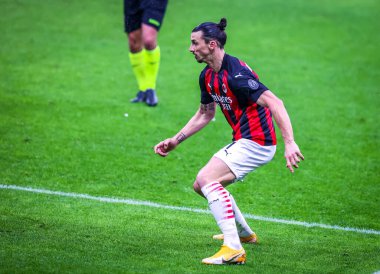 AC Milan 'dan Zlatan Ibrahimoviç İtalya' nın Milano kentinde oynanan Serie A karşılaşmasında AC Milan ile Crotone FC arasında oynanan Giuseppe Meazza Stadyumu, 07 Şubat 2021 - Fotoğraf: LiveMedia / Fabrizio Carabelli