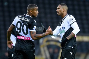 Marvin Zeegelaar (Udinese) ve Silva Souza Walace (Udinese) İtalyan futbol takımı Serie A maçında Udinese Calcio, Hellas Verona FC 'ye karşı Friuli - Dacia Arena Stadyumu, Udine, İtalya, 07 Şubat 2021 - Fotoğraf: LiveMedia / Ettore Griffoni