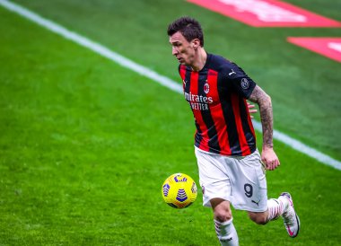 AC Milan takımından Mario Mandzukiç İtalya 'nın Milano kentinde oynanan Serie A maçında AC Milan ile Crotone FC maçında, İtalya' nın Giuseppe Meazza stadyumunda, 07 Şubat 2021 - Fotoğraf: LiveMedia / Fabrizio Carabelli