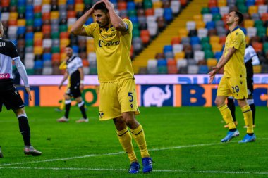 Marco Faraoni (Hellas Verona FC) İtalya futbol takımı Serie A 'nın Udinese Calcio ile Hellas Verona FC maçında Udine, İtalya' da Dacia Arena Stadyumu 'nda oynadığı maçta yaşadığı üzüntüyü gösteriyor, 7 Şubat 2021 - Fotoğraf: LiveMedia / Alessio Marini