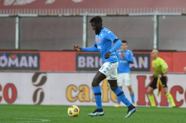 İtalya futbol takımı Serie A maçında Tiemoue Bakayoko (Napoli) Cenova, İtalya 'daki Luigi Ferraris Stadyumu' nda Cenova CFC ile SSC Napoli maçında, 06 Şubat 2021 - Fotoğraf: LiveMedia / Danilo Vigo