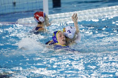 Ilaria Savioli (Plebiscito Padova) vs Orsolya Takacs (BVSC Zuglo Budapeşte) Waterpolo Avrupa Ligi kadınları maçında Plebiscito Padova vs BVSC Budapeşte 'ye karşı Roma, İtalya' daki Sucul Merkezi 'nde, 05 Şubat 2021 - Kredi: LiveMedia / Luigi Mariani
