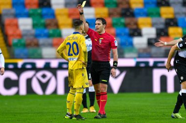 Udinese Calcio 'nun Hellas Verona FC' ye karşı oynadığı İtalya Serie A maçında Mattia Zaccagni (Hellas Verona FC) için sarı kart, Udine, İtalya 'da Dacia Arena Stadyumu, 07 Şubat 2021 - Fotoğraf: LiveMedia / Alessio Marini