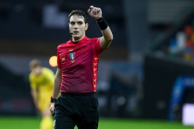 İtalya futbol takımı Serie A maçında Alberto Santoro, Udinese Calcio ile Hellas Verona FC maçında Udine, İtalya 'daki Dacia Arena Stadyumu' nda hakem oldu.