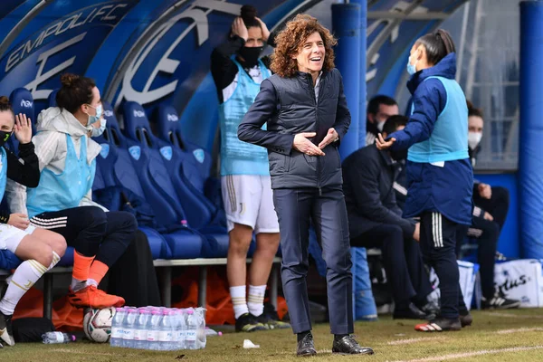 Rita Guarino (Teknik Direktör Juventus) İtalyan futbolu sırasında Serie A Women maçı Empoli, İtalya 'daki Monteboro spor merkezinde Empoli Ladies vs Juventus' a karşı, 2006 Şubat 2021 - Kredi: LiveMedia / Lisa Guglielmi