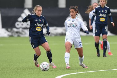 Valentina Cernoia (Juventus), Melissa Bellucci (Empoli) İtalyan Coppa Italia Women maçında Juventus vs Empoli Ladies at the Juventus Training Center (TO), İtalya, 13 Şubat 2021 - Fotoğraf: LiveMedia / Danilo Vigo