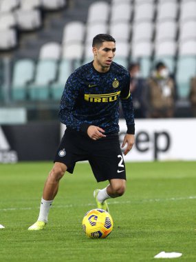 Hakraf Hakimi (FC Internazionale) İtalyan futbolu Coppa Italia maçında Juventus FC - FC Internazionale maçında Torino, İtalya 'daki Allianz Stadyumu' nda oynanan ısınma maçında, 9 Şubat 2021 - Fotoğraf: LiveMedia / Claudio Benedetto