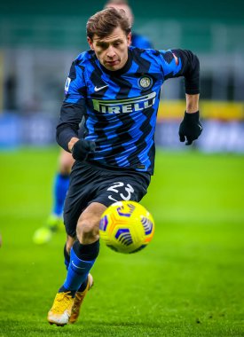 FC Internazionale takımından Nicolo Barella İtalya 'nın Milano şehrindeki Giuseppe Meazza Stadyumu' nda oynanan FC Internazionale maçında görev başında.