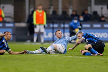 Manuel Lazzari (S.S. Lazio) İtalya 'nın Milano kentinde oynanan Giuseppe Meazza Stadyumu' nda oynanan FC Internazionale maçında Achraf Hakimi (FC Internazionale) tarafından faul aldı.