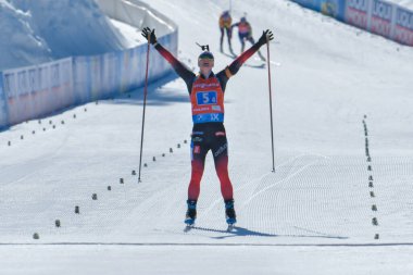 Roiseland Marte Olsbu - Norveç - Biathlon IBU Dünya Şampiyonası Biatlon - Kadınlar 4x6 km bayrak yarışını Pokljuka, Slovenya 'da 20 Şubat 2021' de kazandı - Kredi: LiveMedia / Marco Todaro