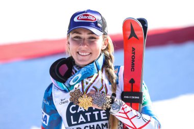 SHIFFRIN Mikaela (ABD) Alp disiplini kayak yarışında 2021 FIS Alp Dünya SKI Şampiyonası - Slalom - Cortina Druscie 'deki Kadınlar (BL), İtalya, 20 Şubat 2021 - Kredi: LiveMedia / Sergio Bisi
