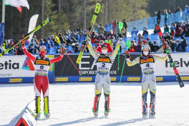 Adrian PERTL (AUT) gümüş madalya, Sebastian FOSS-SOLEVAAG (NOR) altın madalya, Henrik KRISTOFFERSEN (NOR) bronz madalya 2021 FIS Alp Dünya SKI Şampiyonası - Slalom - Druscie at Cortina (BL), İtalya, 21 Şubat 2021 