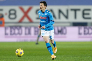 Mario Rui (SSC Napoli) İtalyan futbol takımı Serie A maçında Atalanta BC ile SSC Napoli arasında 21 Şubat 2021 'de İtalya' nın Bergamo kentindeki Gewiss Stadyumu 'nda oynanan karşılaşma sırasında