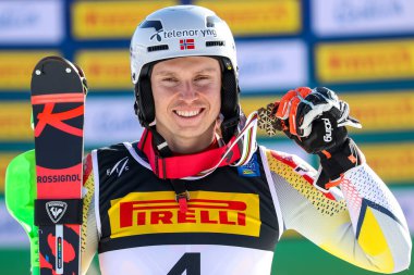Henrik KRISTOFFERSEN (NOR) Alp disiplini kayak yarışında 2021 FIS Alp Dünya SKI Şampiyonası - Cortina Druscie 'de Erkekler (BL), İtalya, 21 Şubat 2021 - Fotoğraf: LiveMedia / Luca Tedeschi