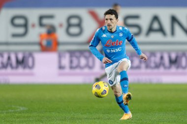 Mario Rui (SSC Napoli) İtalyan futbol takımı Serie A maçında Atalanta BC ile SSC Napoli arasında 21 Şubat 2021 'de İtalya' nın Bergamo kentindeki Gewiss Stadyumu 'nda oynanan karşılaşma sırasında