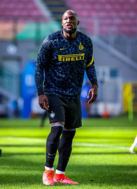 FC Internazionale takımından Romelu Lukaku, İtalya 'nın Milano şehrindeki Giuseppe Meazza Stadyumu' nda oynanan FC Internazionale-Genoa maçında ısındı.