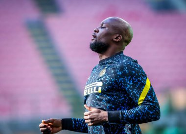 FC Internazionale takımından Romelu Lukaku, İtalya 'nın Milano şehrindeki Giuseppe Meazza Stadyumu' nda oynanan FC Internazionale-Genoa maçında ısındı.