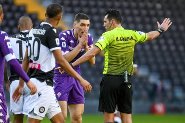 Nikola Milenkoviç (Fiorentina) İtalyan futbolu Serie A maçında Manuel Volpi ile Friuli 'de oynanan Udinese Calcio - Dacia Arena Stadyumu - 28 Şubat 2021 - Fotoğraf: LiveMedia / Ettor